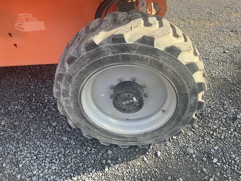 Telescopic Boom Lift - View 3